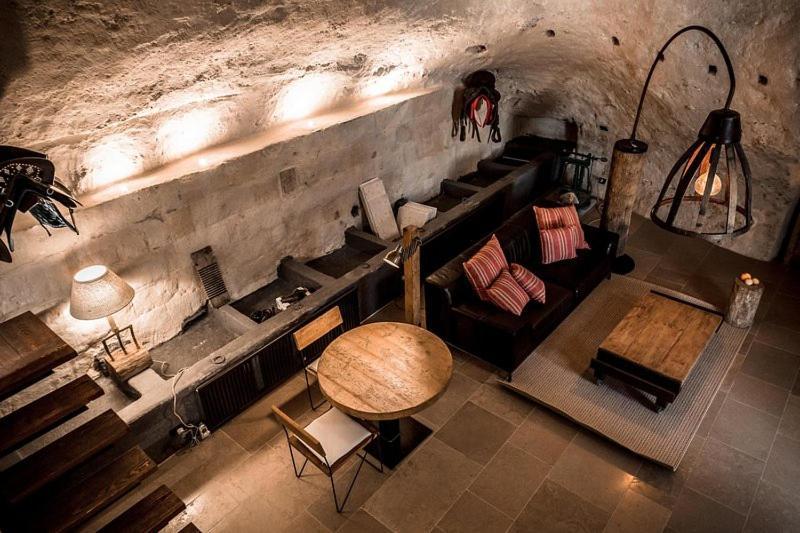 Suite La Stalla มาเตรา ภายนอก รูปภาพ